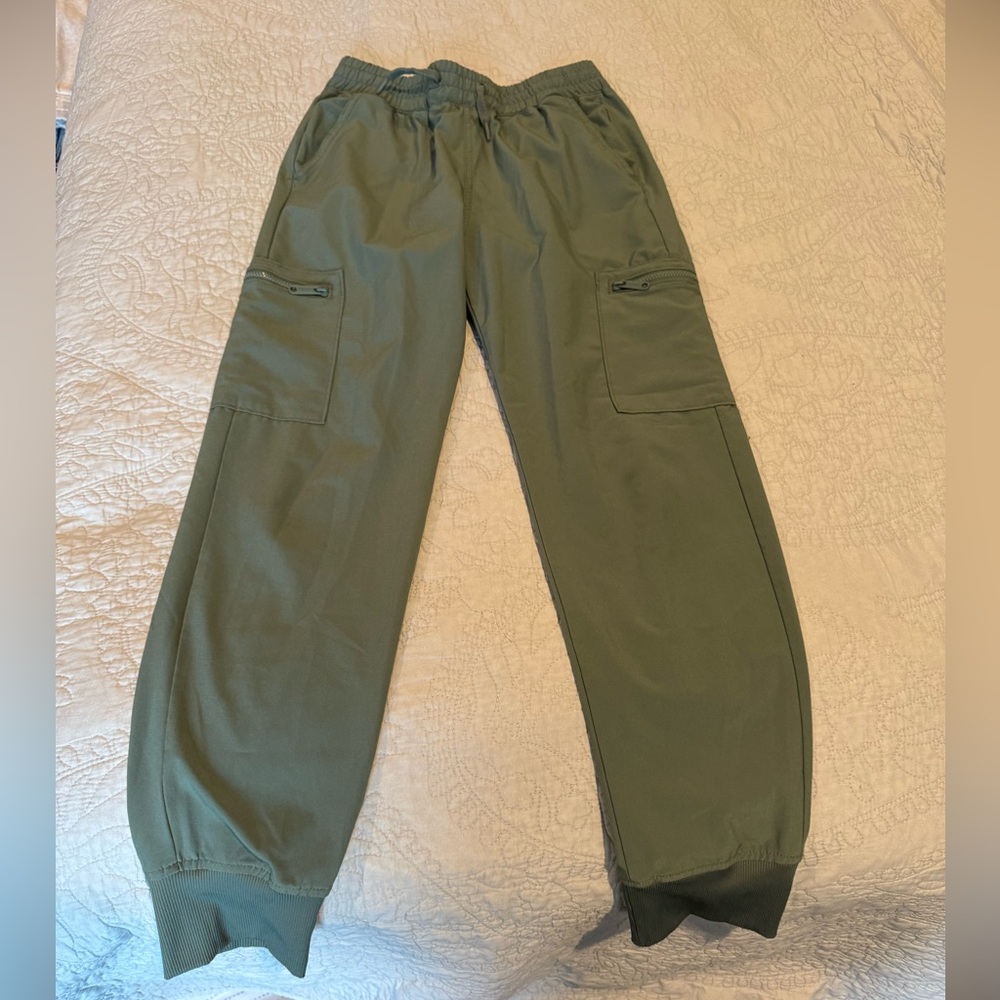 Girls Abercrombie kids joggers never worn no tags size 13/14